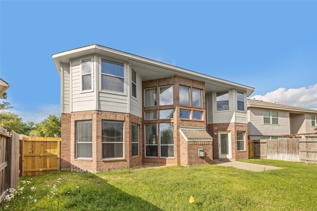 Building Photo - 1111 Blue Leaf Dr