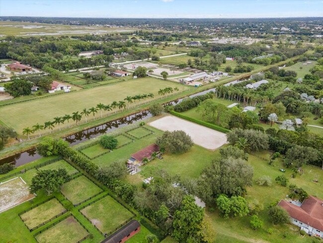 Primary Photo - 16693 Deer Path Ln