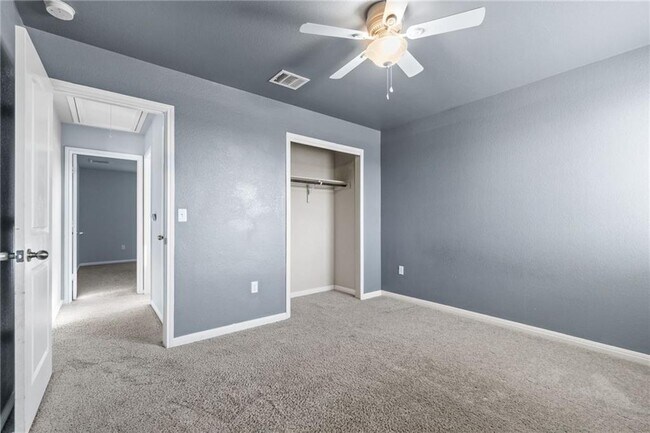 Building Photo - 170 Kingfisher Ln