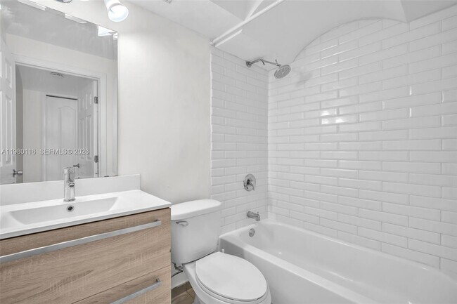 Building Photo - 3245 Virginia St