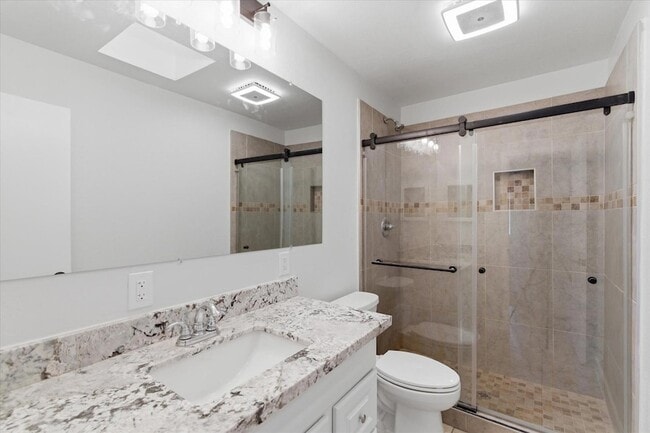 Building Photo - 6622 W Peck Dr