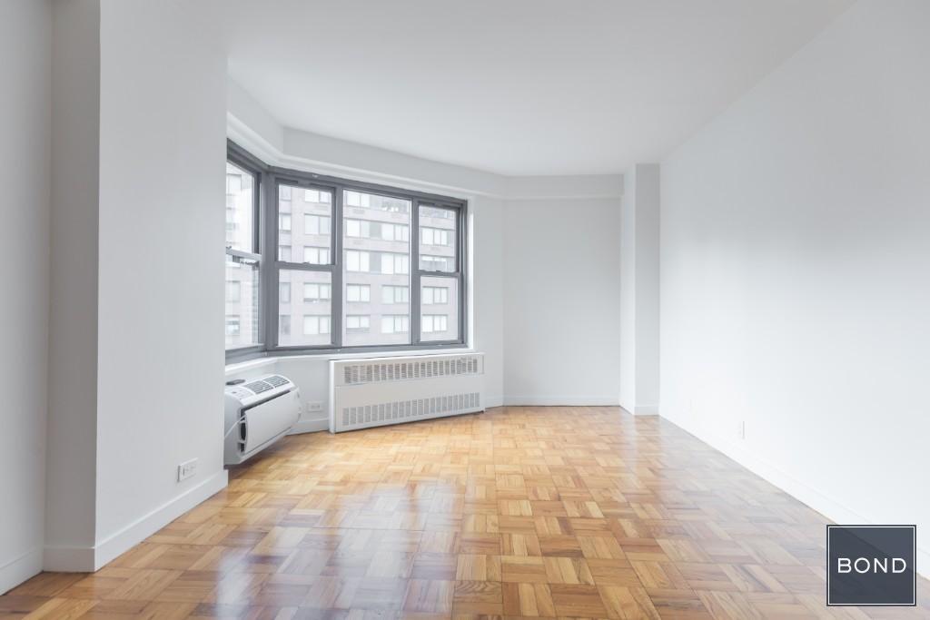 Building Photo - 145 Fourth Avenue
