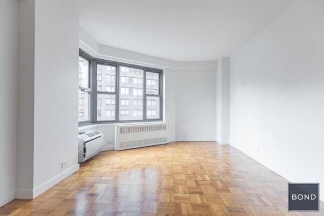 Building Photo - 145 Fourth Avenue