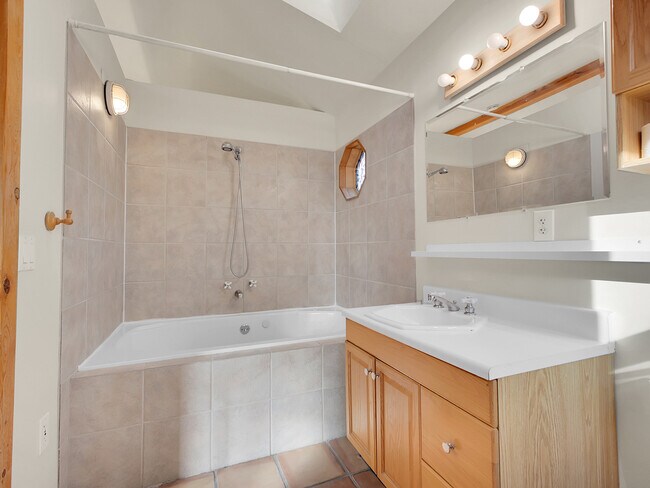 Building Photo - 30100 Fir Dr