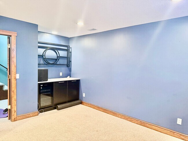 Building Photo - 4 Bed | 3 Bath | 2-Car Garage | Pet Friendly | Cobblestone Community -Available May 1st.