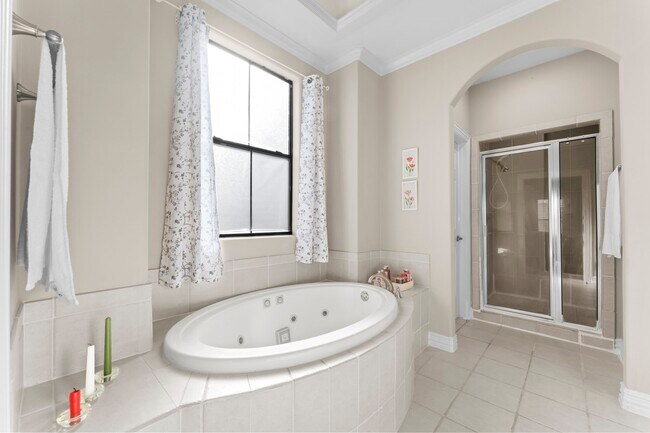 Building Photo - 9910 Orchard Ct