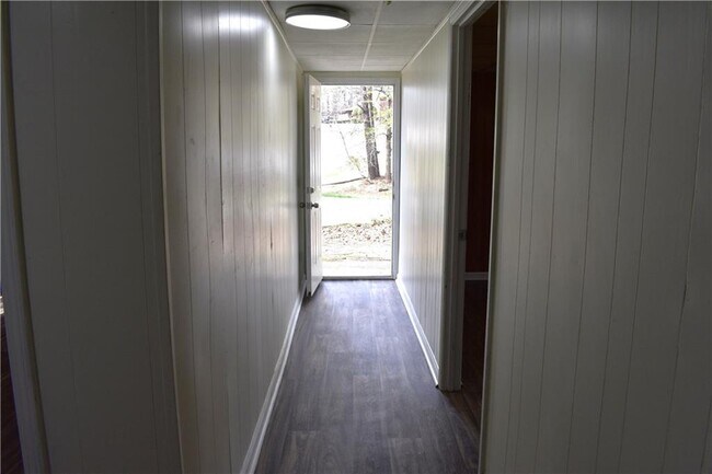 Building Photo - 2576 Peyton Woods Trail SW