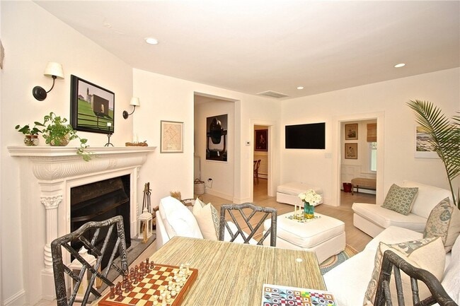 Building Photo - 215 Coggeshall Ave