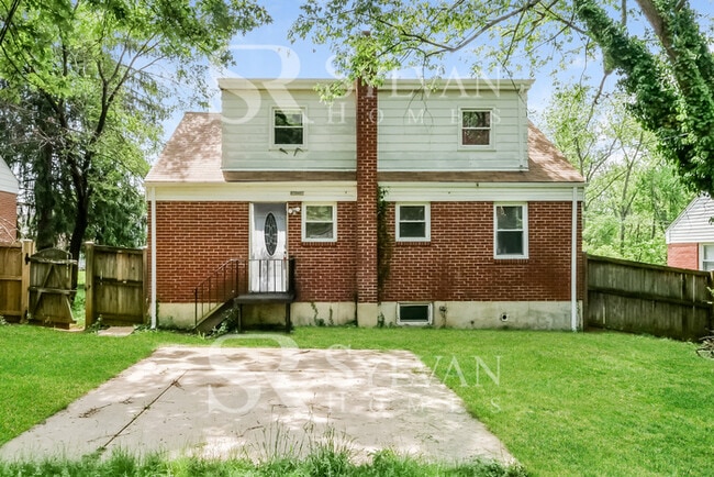 Building Photo - Cute, cozy and comfortable