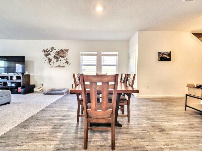 Building Photo - Beautiful 5 BR / 3 BA Home for Rent in Pfl...