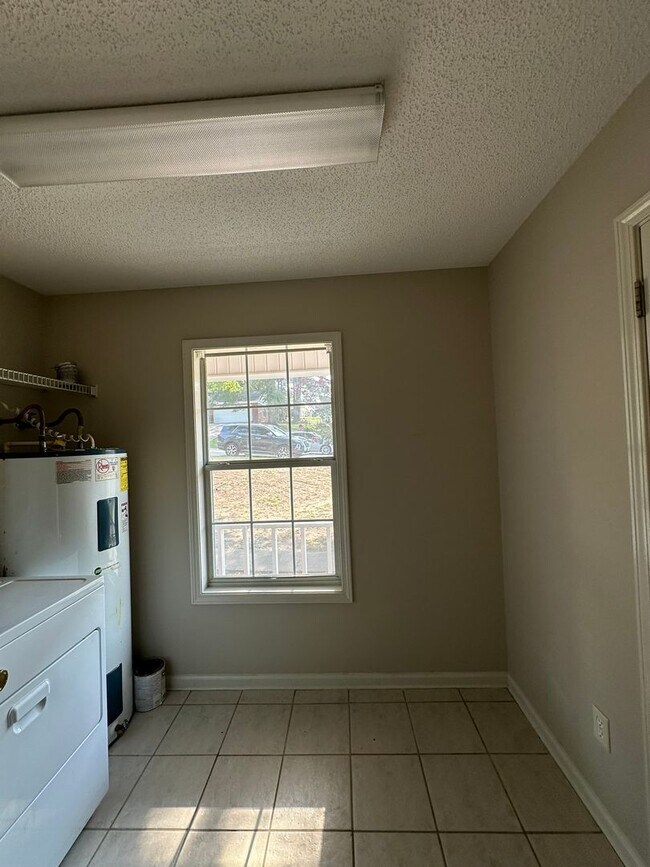 Building Photo - Quail Hollow Subdivision!!