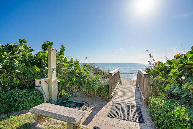 Building Photo - 5380 N Ocean Dr