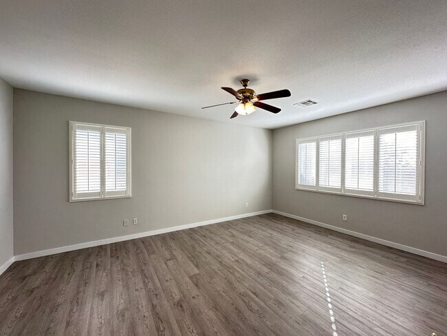 Building Photo - HEATHERWOOD