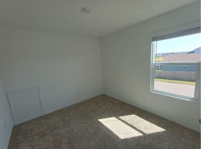 Building Photo - 100 Tugboat Annie Wy