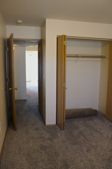 Building Photo - 220 Antles Ave