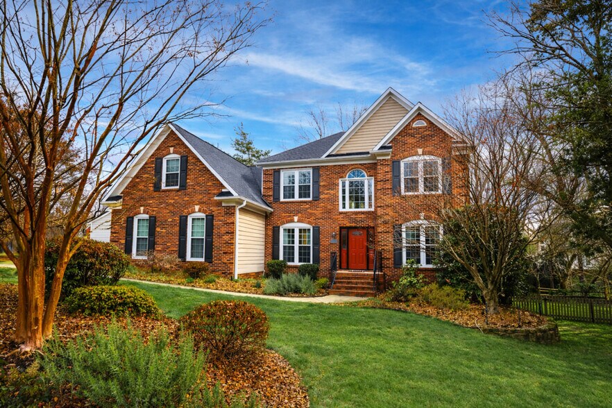 Building Photo - 10315 Rougemont Ln