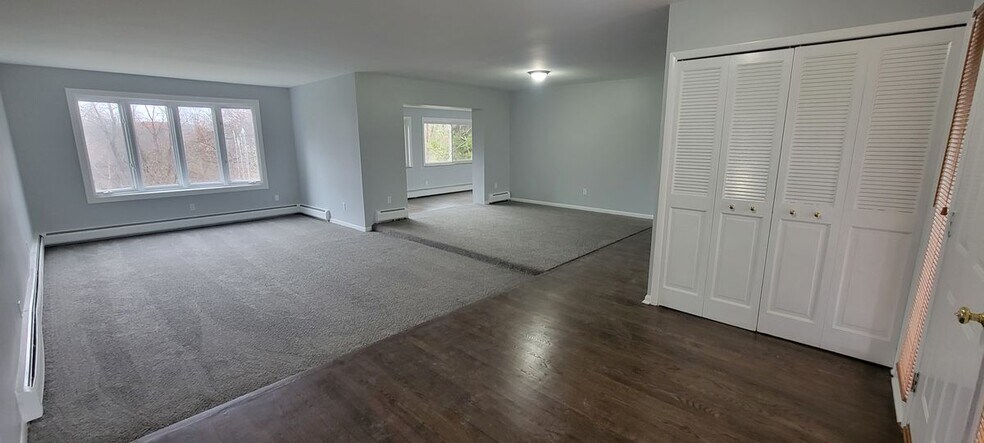 Building Photo - 35527 Springvale St