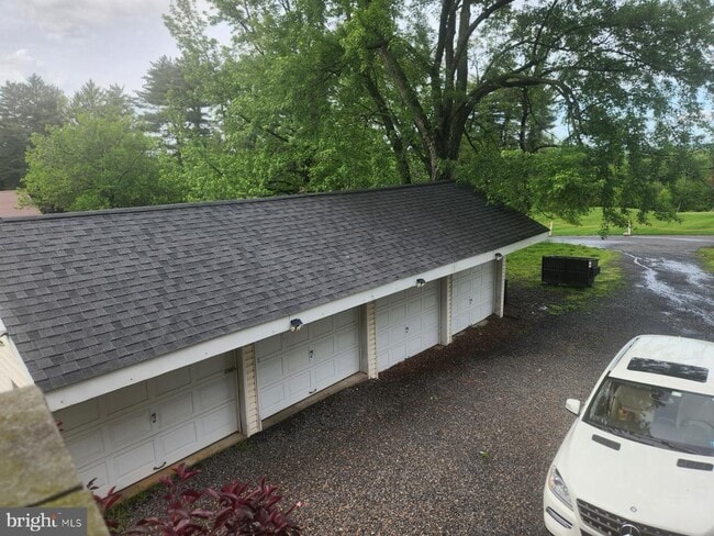 Building Photo - 1507 Easton Rd