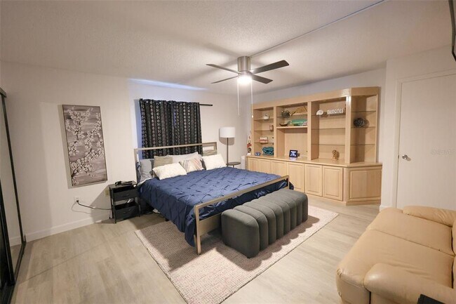 Building Photo - 440 S Gulfview Blvd