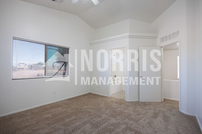 Building Photo - Beautiful Remodeled Home in Florence