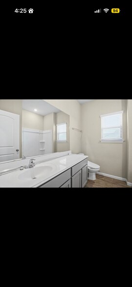 Building Photo - 1610 Buckner Pl