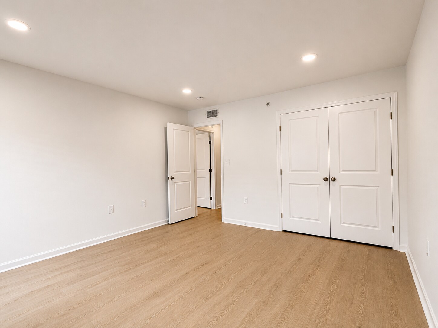 Building Photo - 708 Mayer Pl
