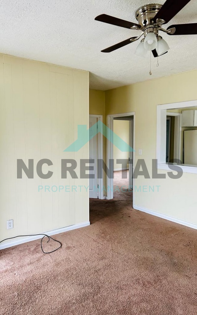 Building Photo - 1302 Cypress St
