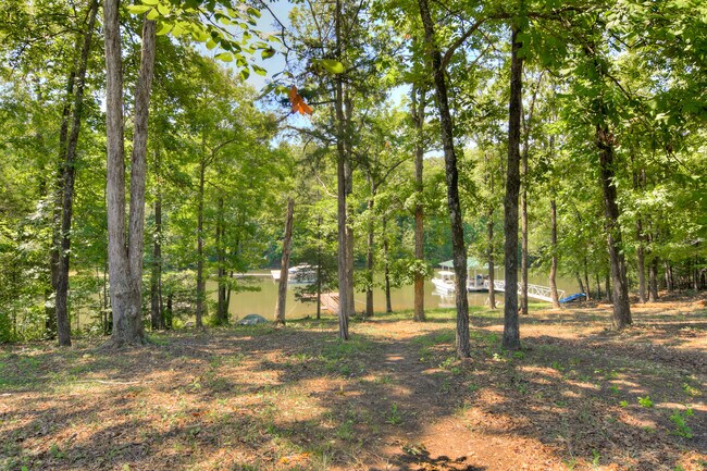 Building Photo - 219 Jasper Rd