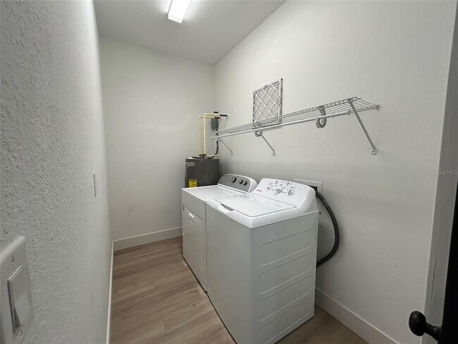 Building Photo - 12602 Buffing Rd