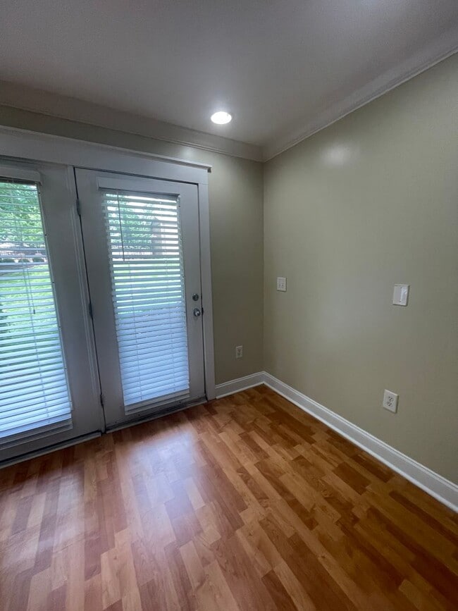 Building Photo - 14-1413 Ordonez