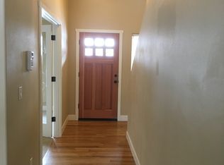 Building Photo - SW Bend Home with Upgrades!