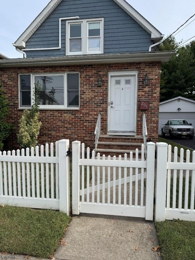 Primary Photo - 205 Valley Brook Ave