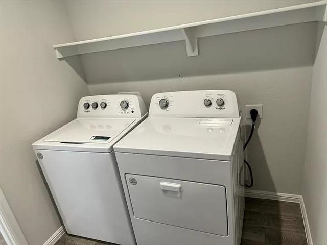 Building Photo - 8608 Whistling Duck Dr