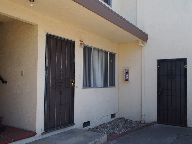 Building Photo - 3541 Davis St