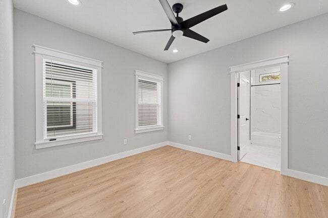 Building Photo - 6480 T C Jester Blvd