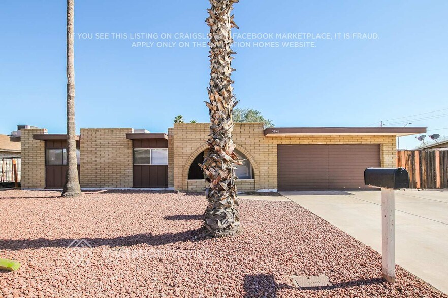 Building Photo - 5041 W Sandra Terrace