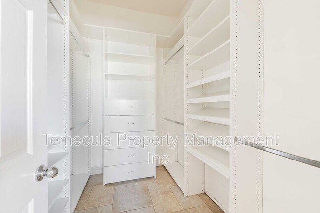 Building Photo - 40609 Chantemar Way