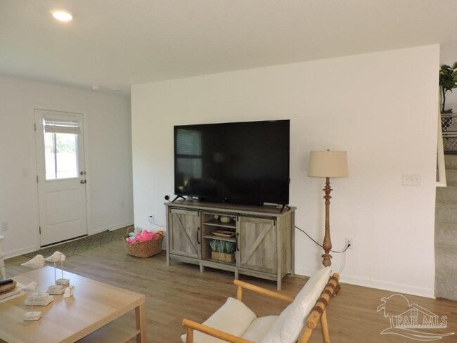 Building Photo - 4664 Carlstrom Ln