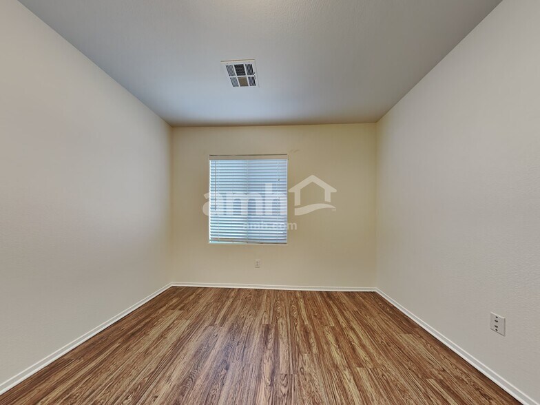 Building Photo - 9233 Lowery Point Ct