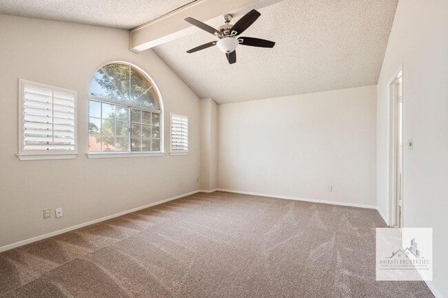 Building Photo - 8840 N Barton Ave