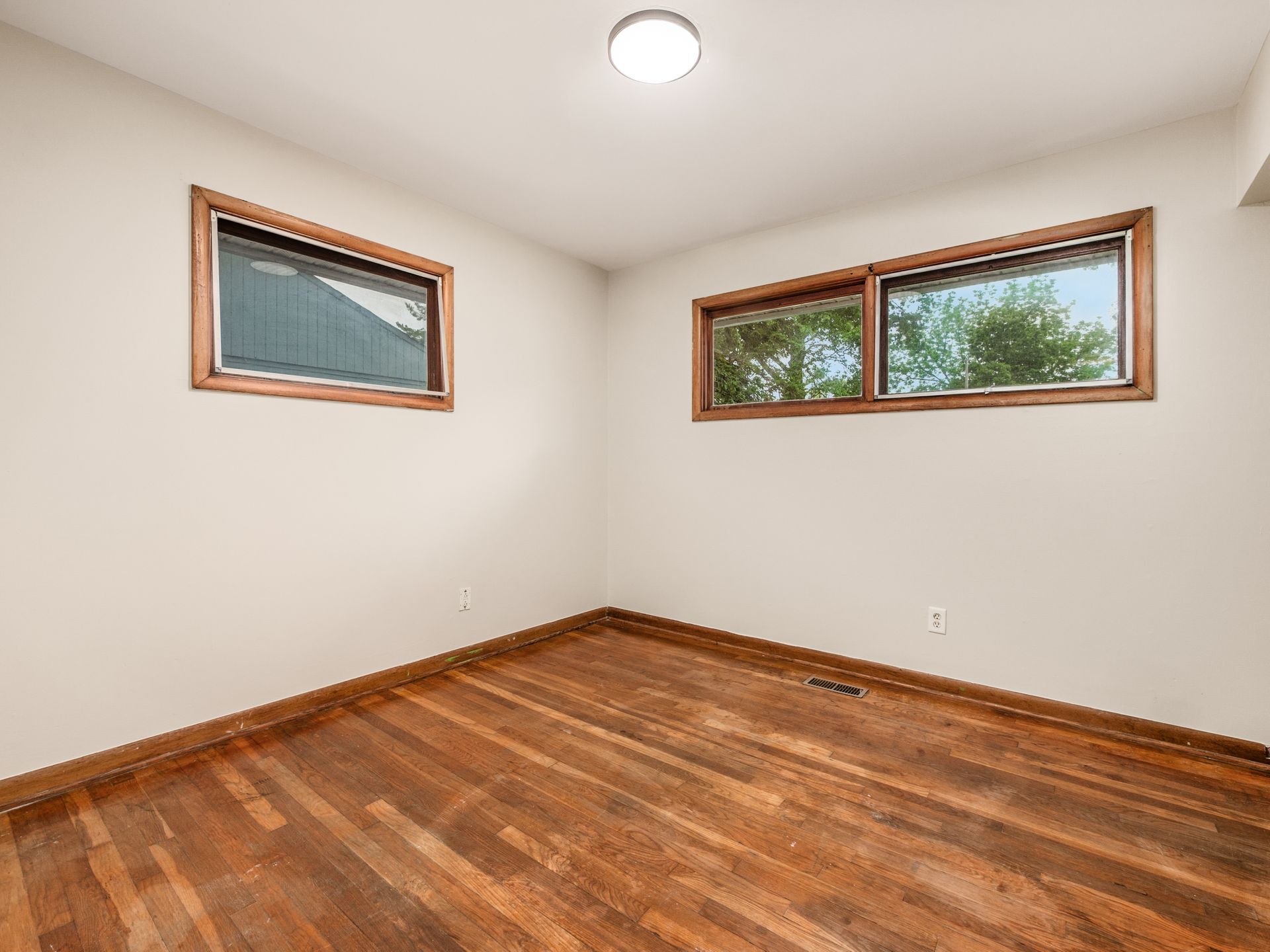 Building Photo - 1684 Ferris Rd
