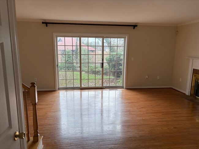 Building Photo - 1351 Top Rd