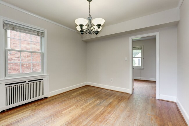 Building Photo - 3 Bed 2 Bath - American University Park Co...