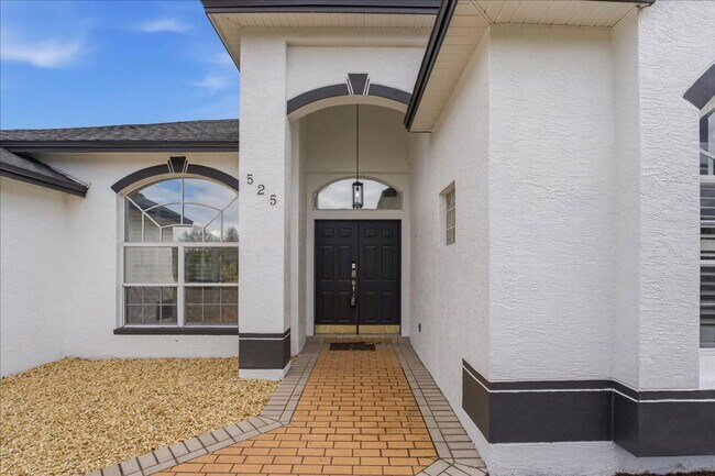 Building Photo - 525 Cullaro Ln