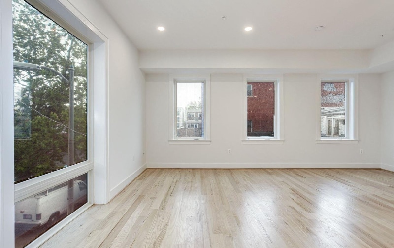 Building Photo - 836 Varnum St NW