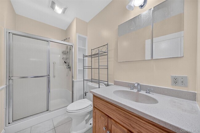 Building Photo - 11 Zimmer Ave