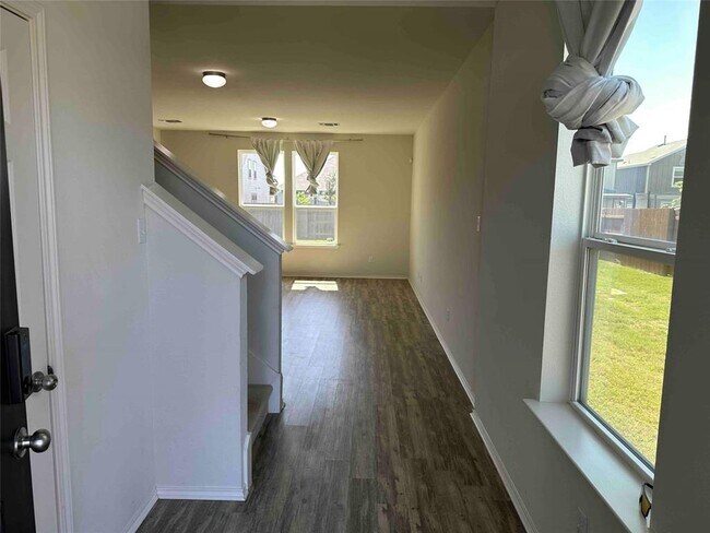 Building Photo - 167 Yellowbark St
