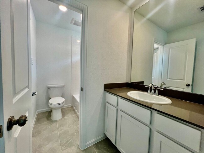 Building Photo - 17771 Misty Brk Ln