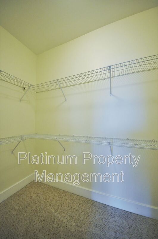 Building Photo - 1080 Peachtree St NE