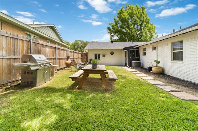 Building Photo - 4912 Odessa Ave